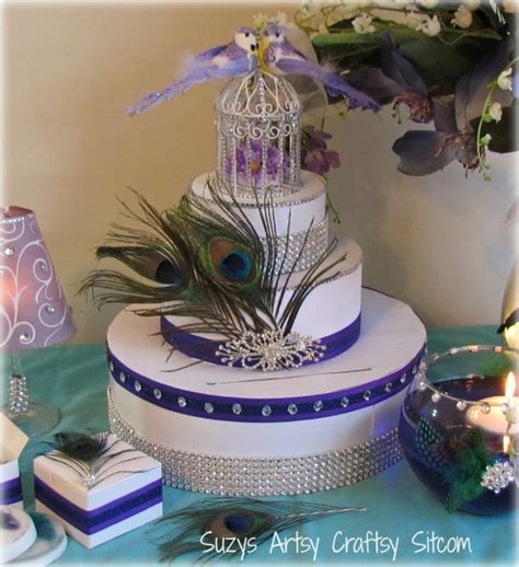 That last one is optional, but hey, it's the one décor piece every guest will likely come in contact with! 5 Craft Projects to Make Use of All Your Wedding 'Leftovers'