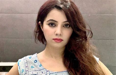 Pakistani Singer Rabi Peerzada Adult Photo Video Goes Viral इस