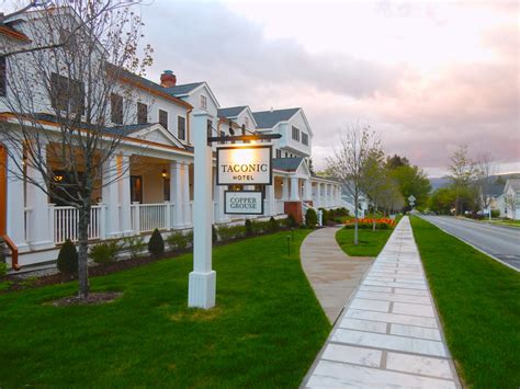 Ezenkívül a days inn manchester árban foglalt reggelit is nyújt vendégeinek, hogy ön megpihenhessen egy fárasztó nap után. The Taconic, Manchester VT: Kimpton's First Hotel Outside ...