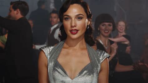 See Gal Gadot Show Off A Sexy Classic Look