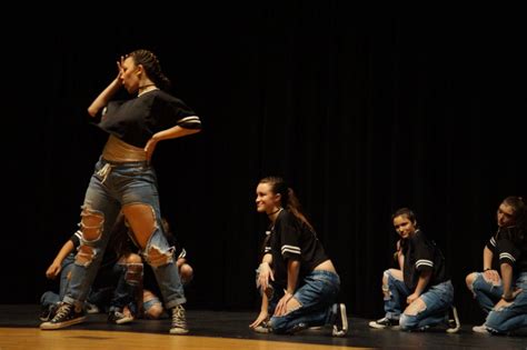 Girls Hip Hop At The Fda Showcase 2017 Freestyle Dance Academy