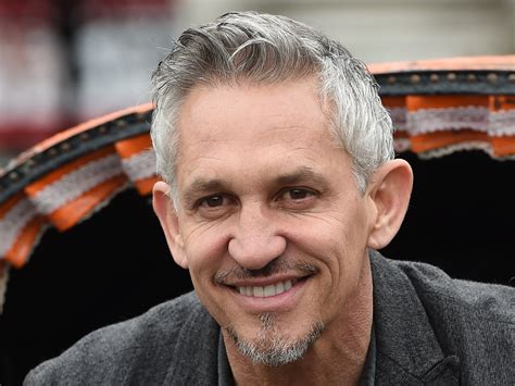 Gary lineker reacts to helicopter crash on motd. Gary Lineker having second thoughts about Match of the Day pants promise as Leicester City close ...