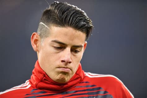 Real madrid's colombian attacking midfielder james rodriguez is edging closer to a move to everton, with a medical expected to take place later this week. James Rodriguez Bayern Munich Hair Style - Wavy Haircut