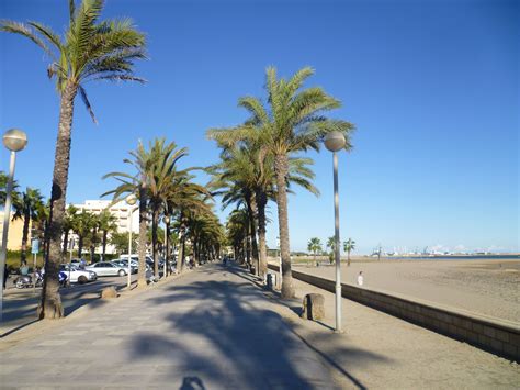 Simple Science: How to Make a Volcano with Kids
