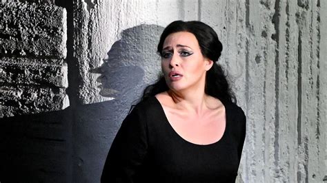 Opernbühne Verdis Aida Von Den Salzburger Festspielen Hr2de Sendezeiten