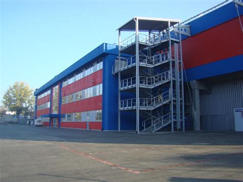 Stadion domowy drużyny piasta gliwice znajduje się oczywiście w gliwicach. W budowie: Stadion Miejski w Gliwicach (Stadion Piasta ...
