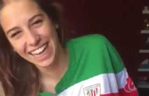 VIDEO Viralul săptămînii O fană a lui Athletic Bilbao face striptease scandînd Aupa Athletic