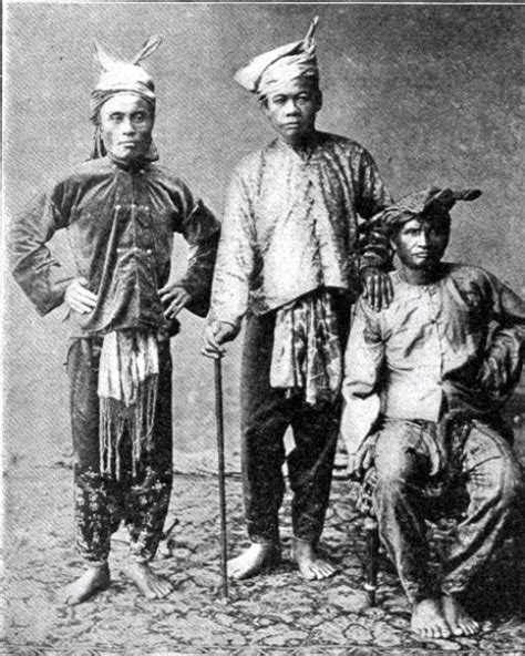 People Of The Current Tausug Tribe In The Philippines Off The Wall