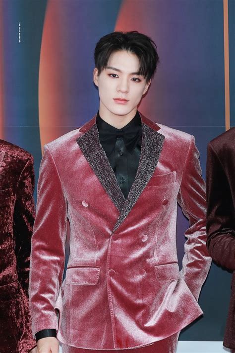 이효리보다 30년 앞섰던 섹시 스타는?! Pin oleh Dieguiiiiii di NCT | Gambar