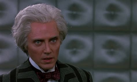 It is a 3 hours long movie and i don't know if i could sit through it. Batman Returns: 10 Things You Didn't Know | Geek Soup