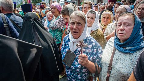 На улицы помолиться свыше 300 тысяч верующих. Крестный ход в фотографиях: как это было - Киев