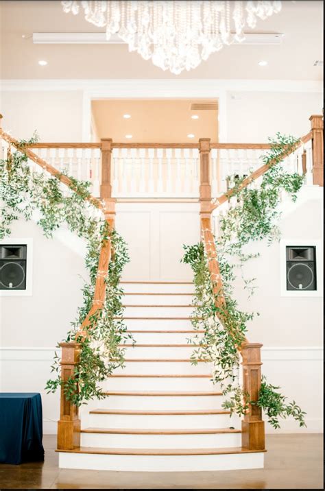 Pin By Randr Event Rentals Decor And De On Florals Wedding Staircase
