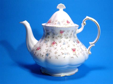 Vintage Porcelain Teapot Paragon China Ltd Cottage Rose First Choice