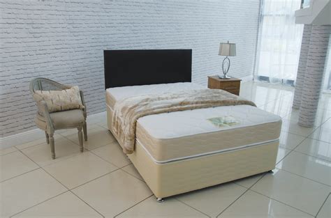 From the perfect balance between aesthetics and functionality comes master, a. Spinal Master 5 ft Mattress & Divan Base | Comfort ...