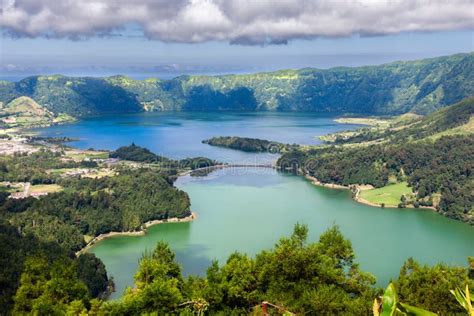 Lagos De Sete Cidades No Sao Miguel Açores Foto De Stock Imagem De