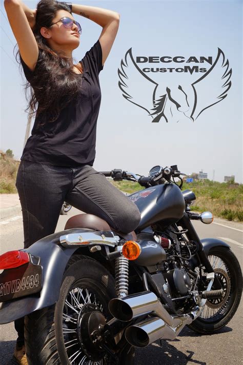 Riding a bike is always fun and brings a lot of thrill. Deccan Custom Motorcycle: Customize Avenger 220