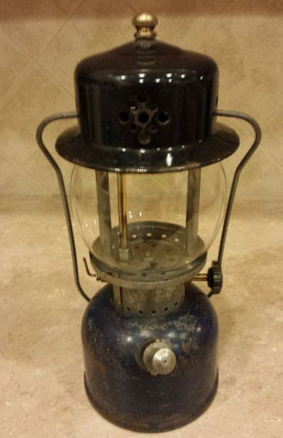 1940s Coleman Lantern Model 243 Coleman Lantern Oil Lamps Lanterns