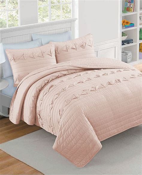 Vcny Home Closeout Penelope 3 Piece Fullqueen Quilt Set And Reviews Quilts And Bedspreads Bed