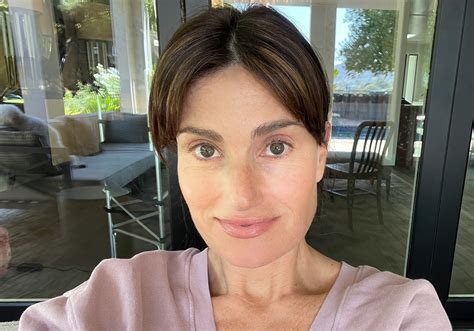 Idina Menzel On Turning 50 Aging And Her Skin Care Routine Glamour