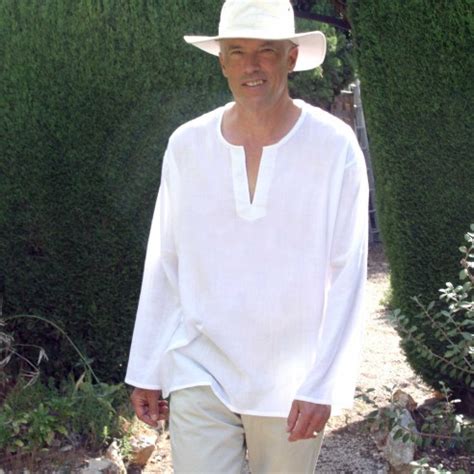 +216 29 021 601 #bienfaits #massage #soin #relaxation. Tunique col tunisien