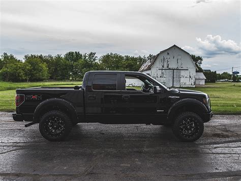 Weight and towing (all dimensions are in pounds). 2011 Ford F-150 20x10 Fuel Offroad Toyo LT295/60R20