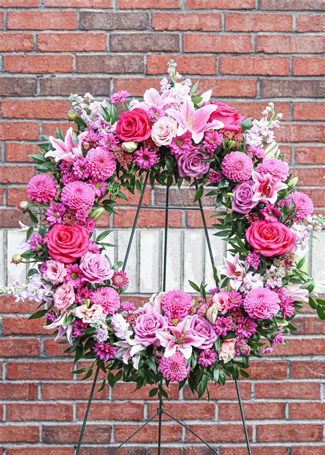 Loving Remembrance Wreath Flower And Plant Free Delivery Toronto