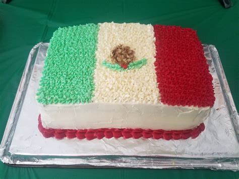 Pin By Gloria Escobedo On La Loteria Party Desserts Cake Food