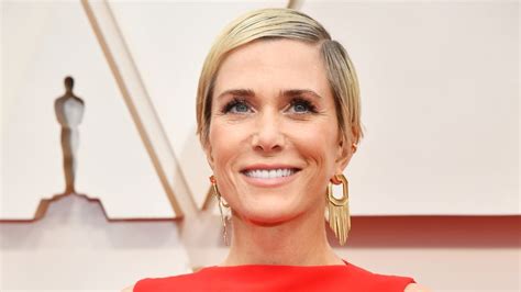 Etalk Kristen Wiig Welcome Twins Via Surrogate