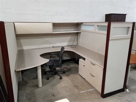 Used Office Cubicles Kimball Cubicles With Wood Trim At Furniture Finders