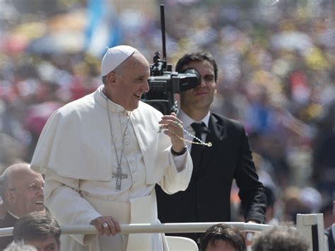 Das motorrad war ein geschenk zum 110. Papst Franziskus: Eine reiche Kirche wird alt und leblos ...