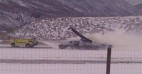 Fiery Plane Crash At Aspen Colo Airport Kills 1 Cbs News