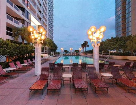 Hotel Doubletree By Hilton Grand Biscayne Bay Downtown Miami Area Fl