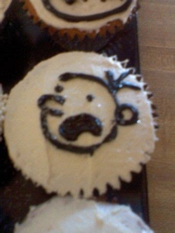 Hand drawn pictures abound on every page. Diary of a Wimpy Kid Cupcakes...simple to draw! | Kid ...
