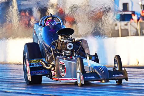 Nitro Nostalgia Dragsters Funny Cars And Fuel Altereds Highlight
