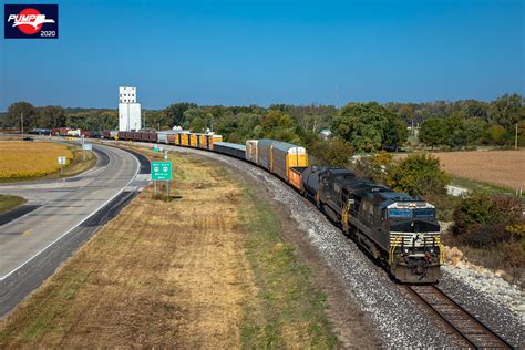 Eastbound Ns Manifest Train At Carrollton Mo A Dc To Ac R Flickr