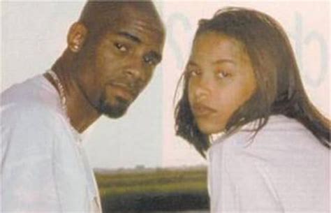 R Kelly Marries A 15 Year Old Aaliyah The 50 Worst Randb Fails Complex