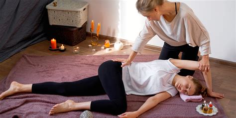 Thai Massage Vs Swedish Massage Go Find Orient