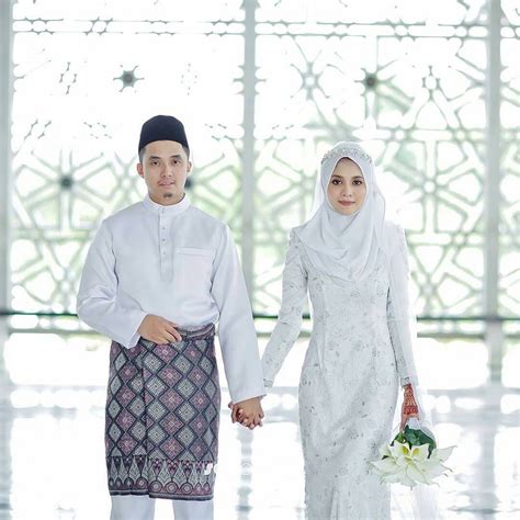 Cewek sma buka baju bikin pengen anu. 20+ Inspirasi Inspirasi Baju Nikah - JM | Jewelry and ...