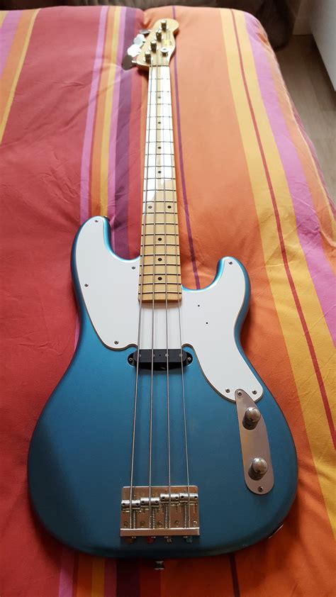 Photo Squier Classic Vibe Precision Bass 51 20170212 112442 1693415