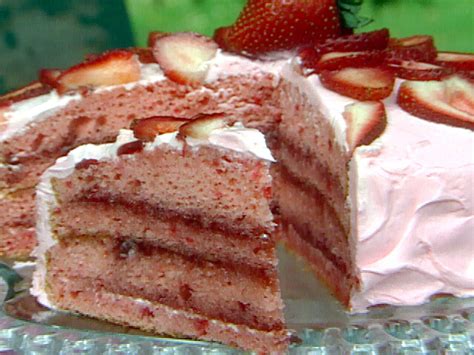 It is great served as a salad, or you can add chicken and have it as a meal. Strawberry Creme Cake | Recipe | Strawberry cake recipes, Cake recipes, Strawberry recipes
