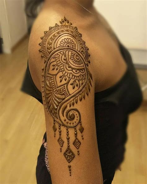 Pin By Jaguarwood On Tattoos Thigh Henna Shoulder Henna Henna