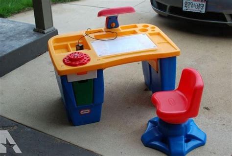 List Of Little Tikes Art Desk With Light And Chair Ideas