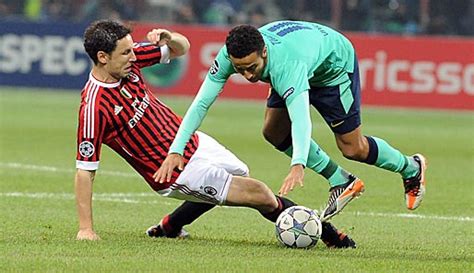 We did not find results for: Mark van Bommel fällt gegen Barcelona aus