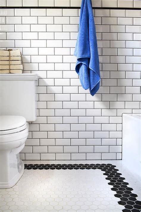 If you really decided to get decorative bathroom tile borders, then you need to make some research. 29 Ideas To Use All 4 Bahtroom Border Tile Types - DigsDigs