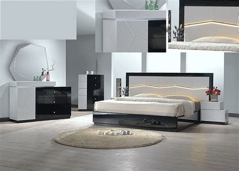 Opt for black bedroom furniture to add a modern touch to your space. Eva Modern Lacquered White and Black Bedroom Set - Modern ...