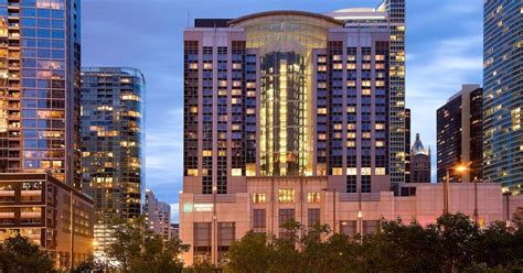 Embassy Suites By Hilton Chicago Downtown Magnificent Mile Desde 303237 ̶1̶̶8̶7̶5̶̶7̶7̶4̶