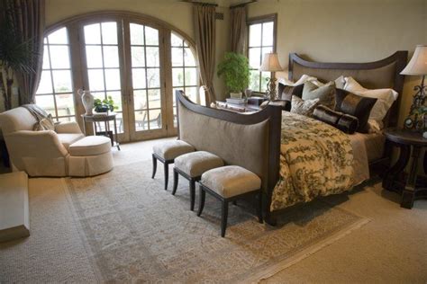 Master Bedroom With Accent Chair 750x500 