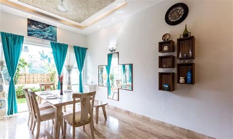 5 Dining Room Mirror Designs For Your Home | DesignCafe