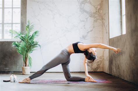 5 Yoga Moves That Will Improve Your Gut Health Waku
