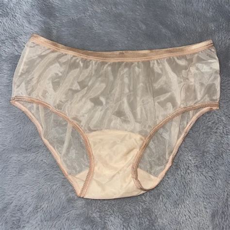 VINTAGE VANITY FAIR Nude Tricot All Nylon Panties Size 7 J 93 50